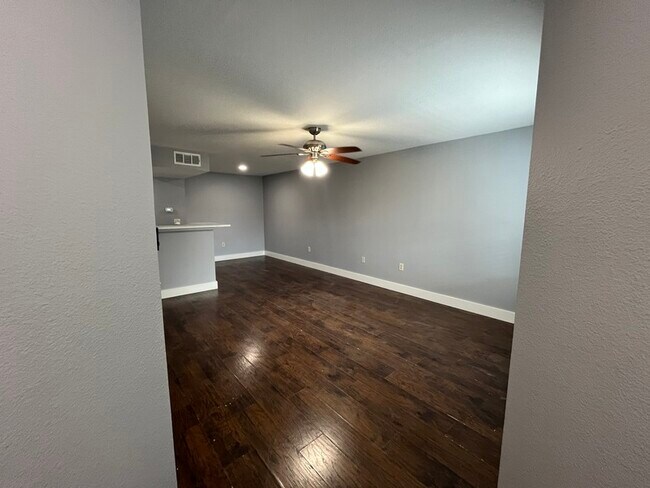 Photo - 3008 Parkway Blvd Unit Apt 302