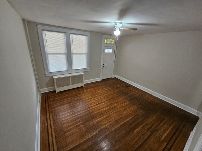 Photo - 2 Bedroom 1 Bathroom in Belair-Edison