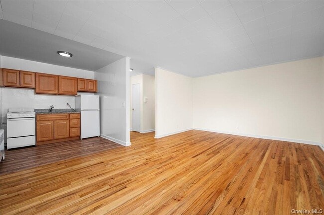 Photo - 437 Pelham Rd Unidad B9