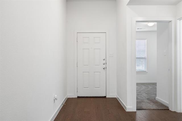 Photo - 1620 Meadow Trail Ln