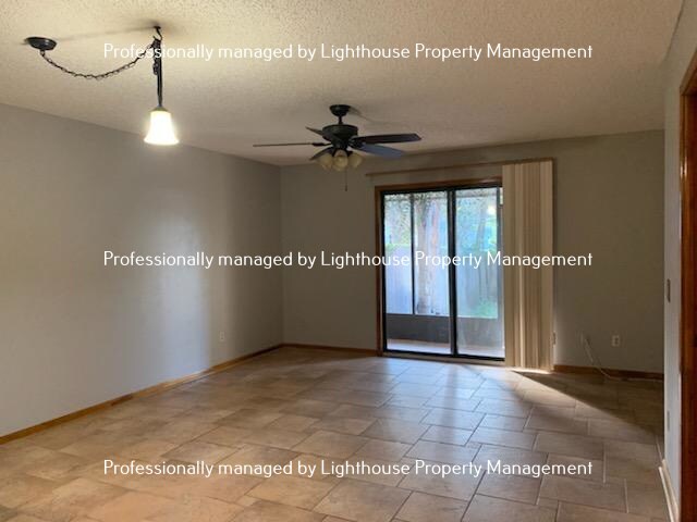 Photo - Relaxing townhome in Arlington with covere...