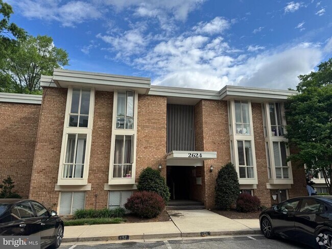 Building Photo - 2624 Redcoat Dr Unit 2B Rental