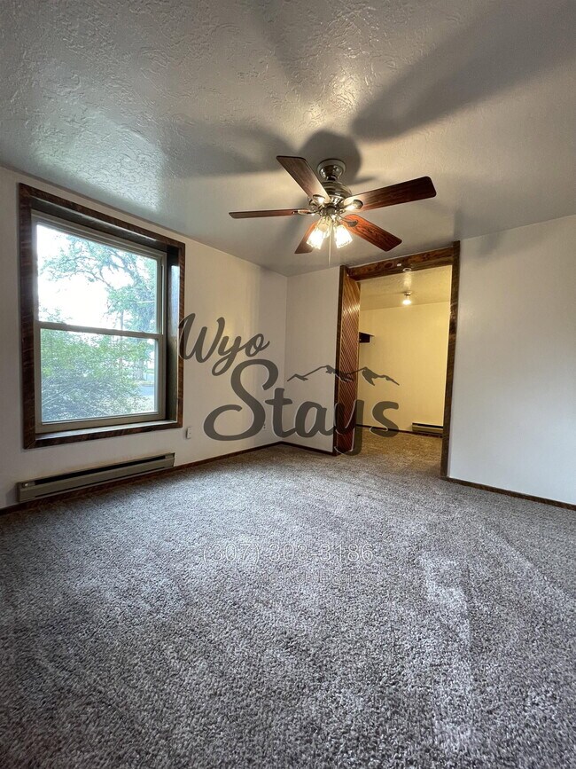 Photo - 409 S Brooks St Unidad 1