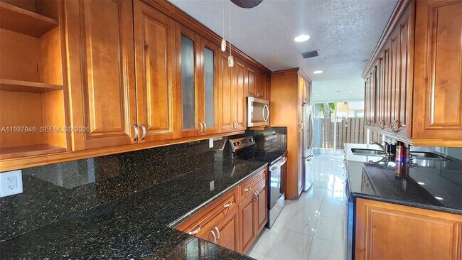 Photo - 841 NW 81st Ave