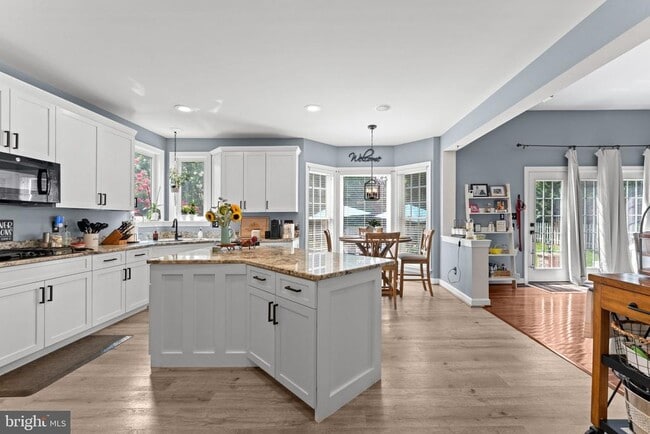 Photo - 43550 Riverpoint Dr