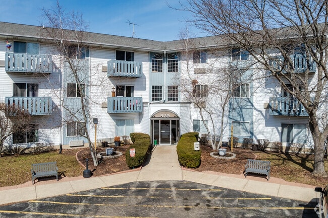 Entrance - Beech Pointe Senior Apartments