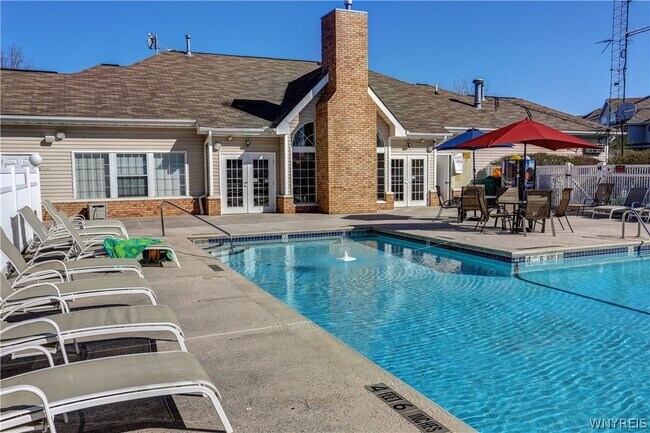 Photo - 25 Spring Meadow Dr