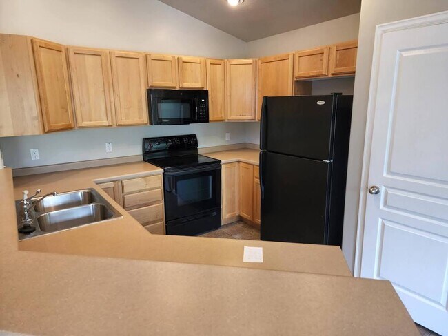 1409 Stone Meadow Dr