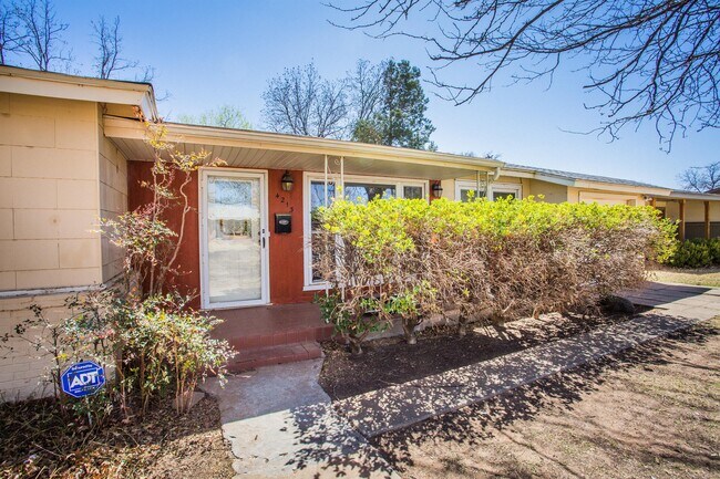 Photo - 4213 40th St