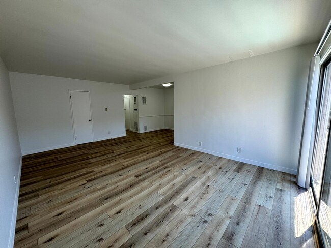 1155 Hacienda Pl Unit 311