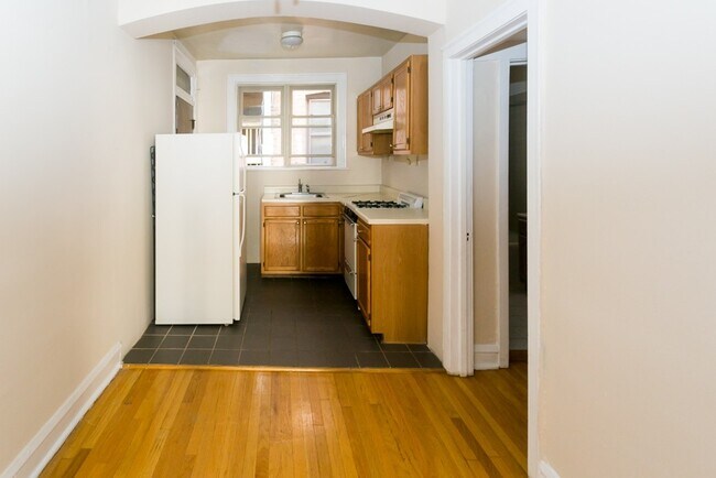 Photo - 4234 N Paulina Unit W2