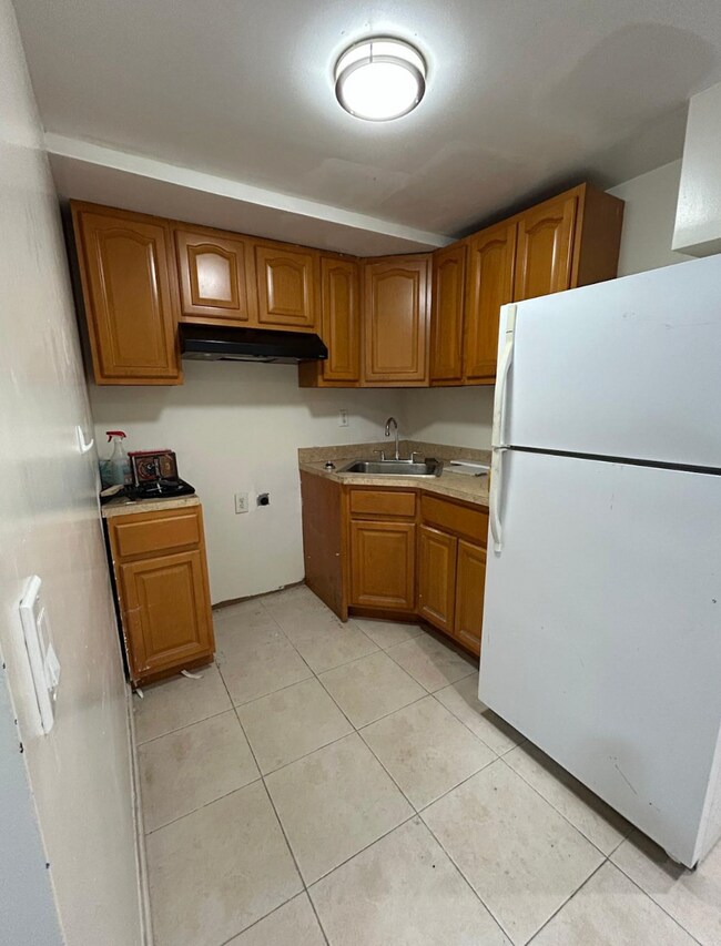 Photo - 434 Rutland Rd