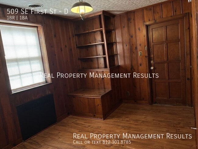 Photo - 509 SE First St-D Unit D