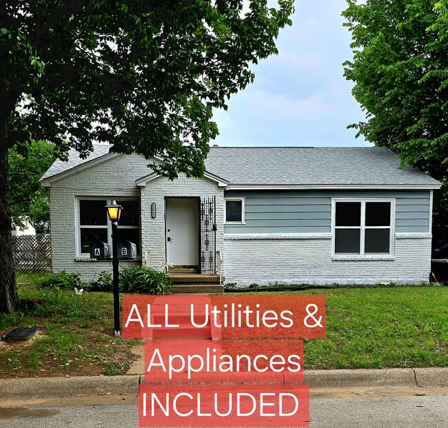 Photo - 1620 Oakwood St Casa