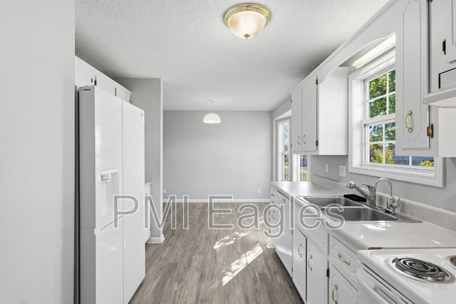 Photo - 112 Waterford Dr