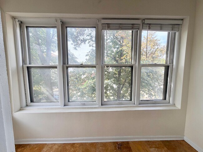 Photo - 2659 N Saint Louis Ave Unit 1