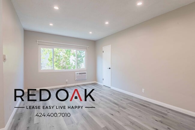 Photo - 929 N Genesee Ave Unidad 4