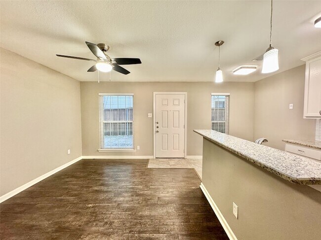 Photo - 4319 McKinney Ave Unidad 104