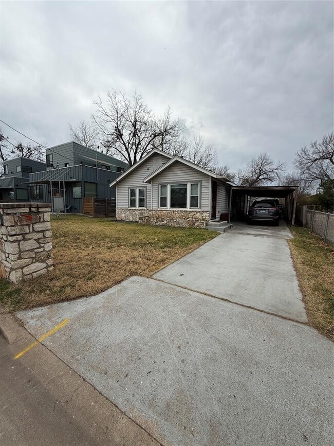 Building Photo - 4707 Gonzales St