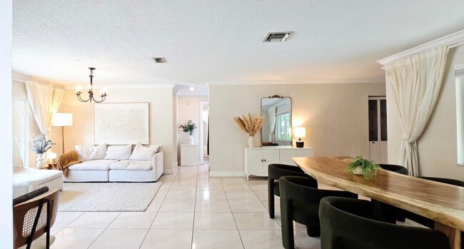 Photo - 10253 SW 50th St