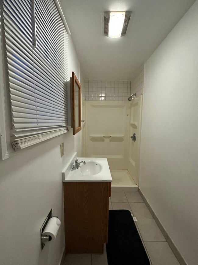 Photo - 77 Wesley St Unit 2