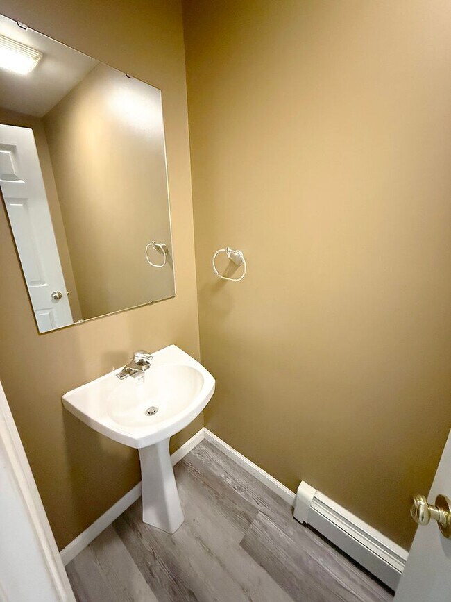 Photo - 515 Michael Grove Ave Unit 33