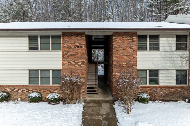 Photo - Pine Ridge Apartments