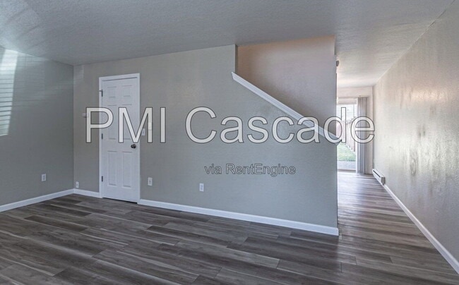 Photo - 12405 121st St E