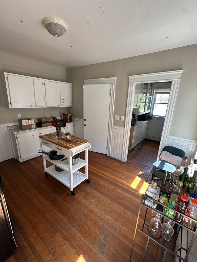 37-39 Pembroke Ave  - Unit #3