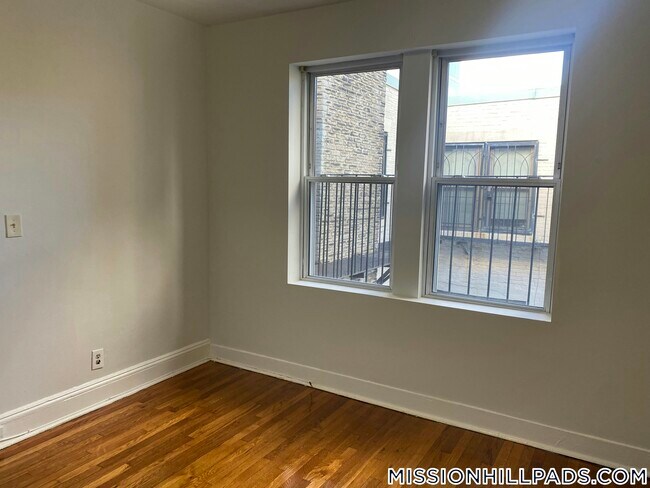Photo - 49 Worthington St Unit 2