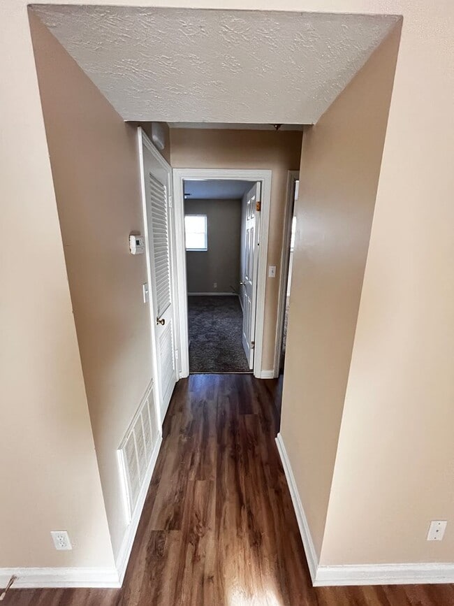 Photo - 2906 Noe Ct Unit 2906 Noe Ct -  4