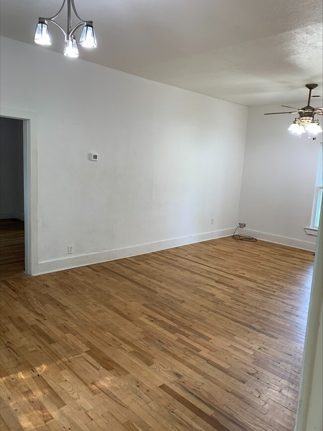 Photo - 1526 E 36th St