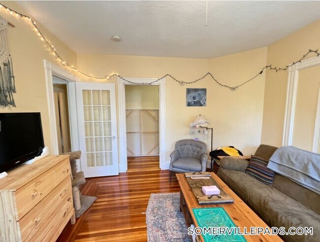 Photo - 2 Gilson Terrace Unit 2