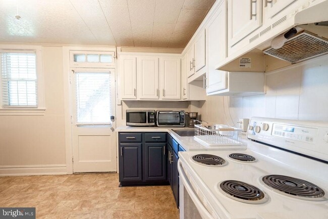 Photo - 315 Frederick St Unit A