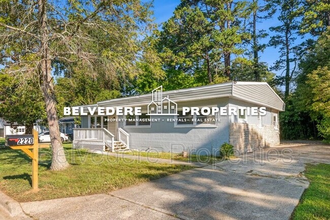 Photo - 2220 Bradley St