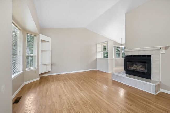 Photo - 1012 Irving St SW