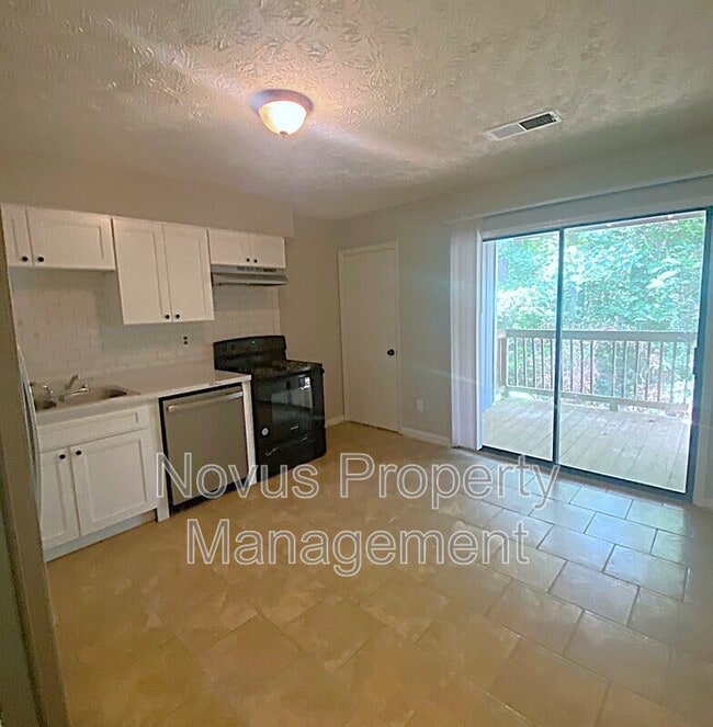 Photo - 100 Spring Ct