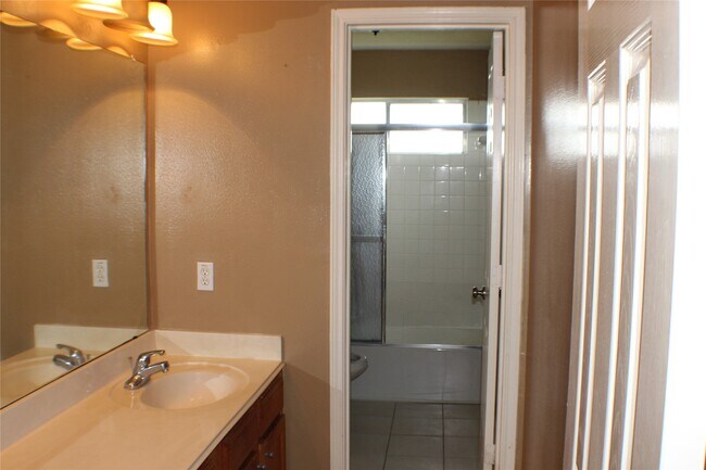 Photo - 12231 Ashford Park Dr