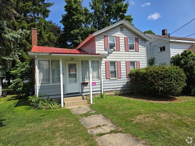 Building Photo - 112 E Plum St Rental