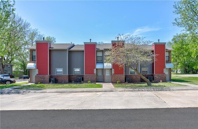 Building Photo - 460 N Garrett St Rental