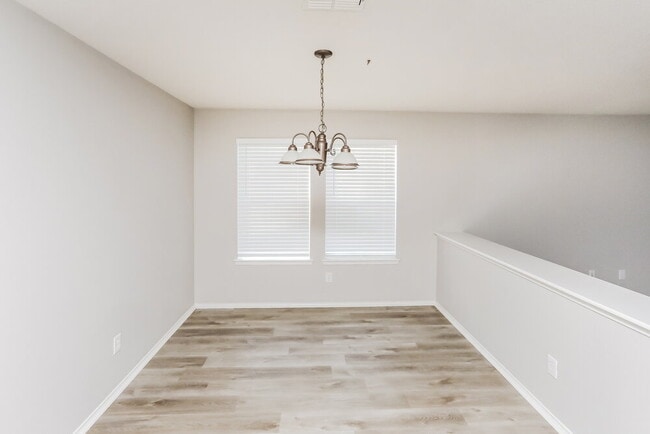 Photo - 145 Redbud Dr