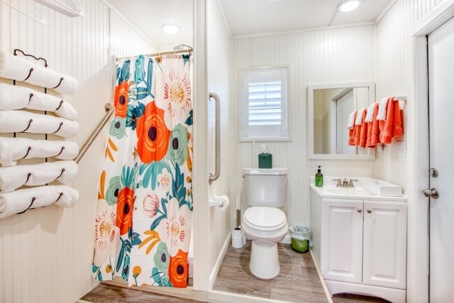 Photo - 6449 S Interstate 35