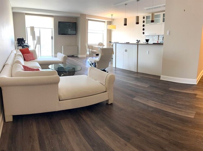 Photo - 101 S Plaza Pl Unidad 1207