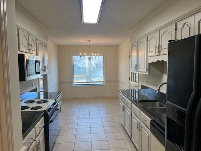 Photo - 290 Rose Trellis Rd