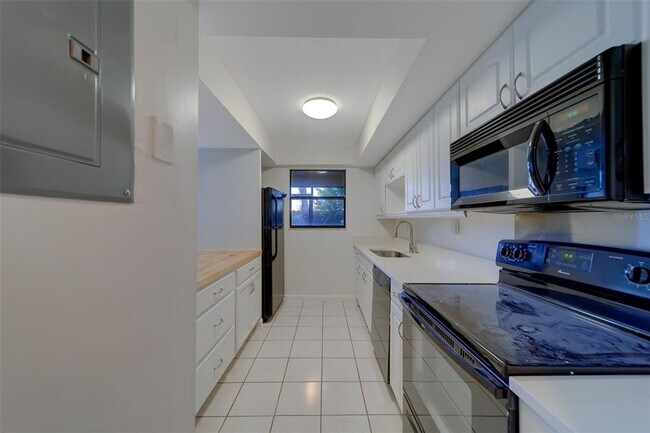 Photo - 890 N Village Dr Unit 103