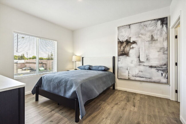 Photo - 6480 Stockton Blvd Unit 203