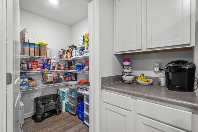 Photo - 402 Folkstone Rd