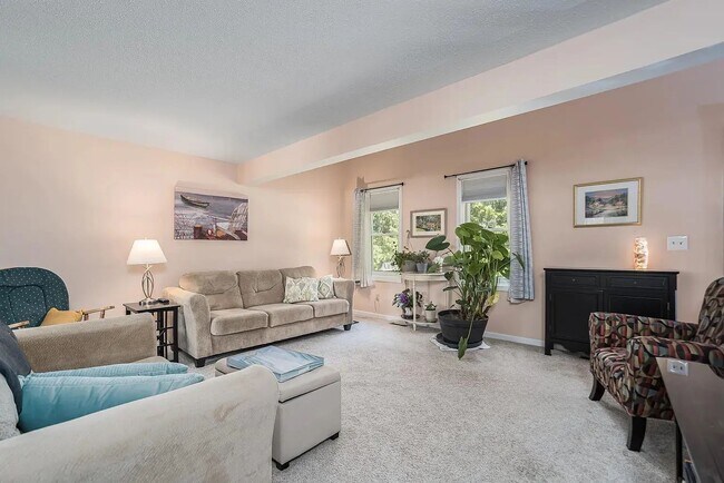 Photo - Plaistow NH Unit 24