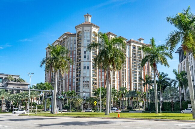 Building Photo - 550 Okeechobee Blvd Unit Mph-21 Rental