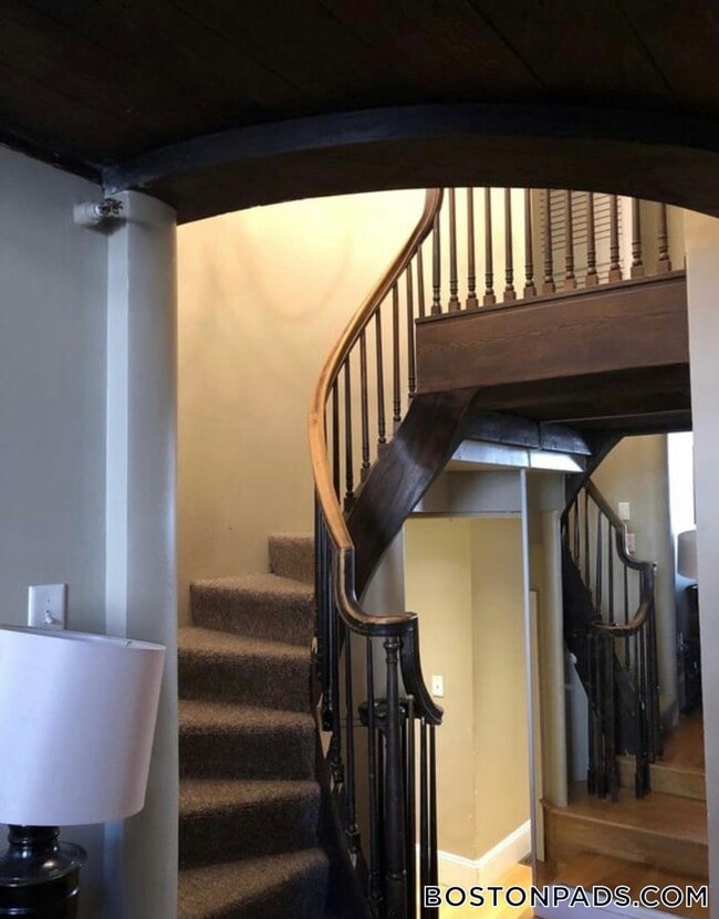 Photo - 113 Beacon St Unidad 2F